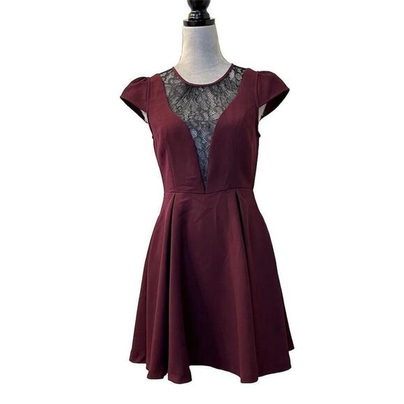 BCBGeneration Women's Fit-and-Flare Dress Size 4 Knee Length Lace Grunge Gothic - Picture 1 of 13